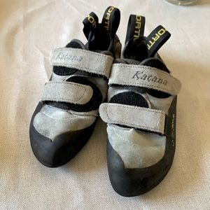 La Sportiva Katana size EURO 38 climbing shoes